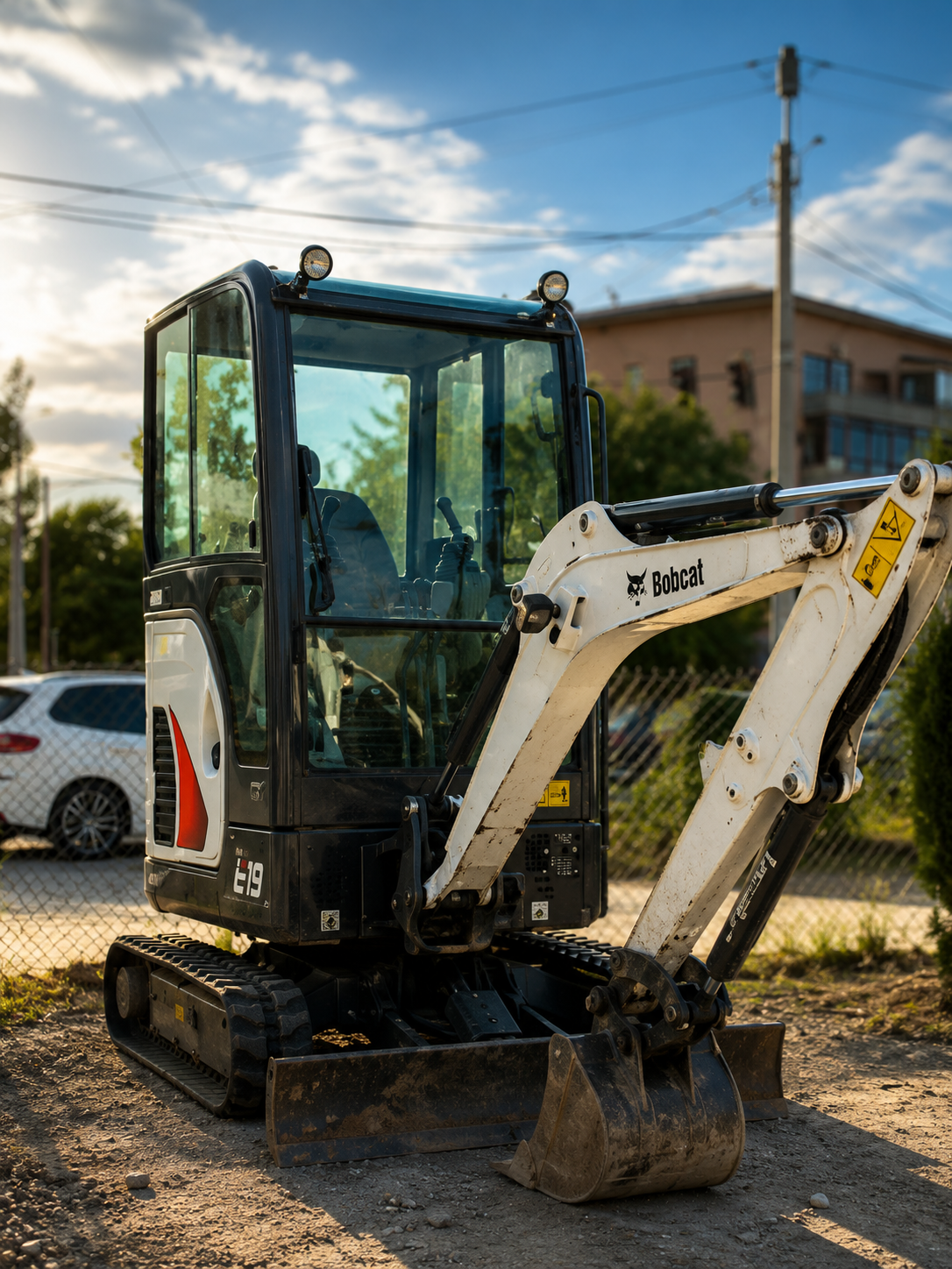Miniexcavator Bobcat Neacsu Utilaj Construct